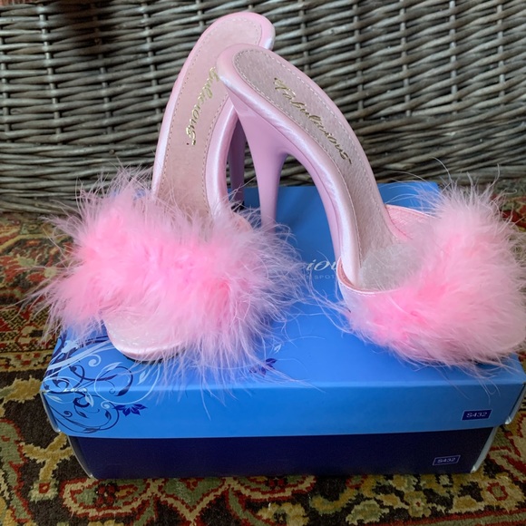 Pleaser Pink Marabou Stiletto Slide - Picture 3 of 3